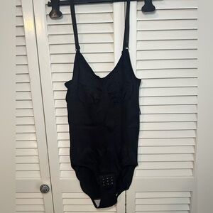 Heyshape Snatched Shapewear Bodysuit, Medium, NWT